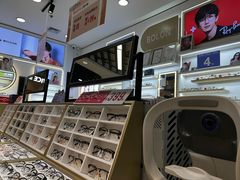 -美式眼镜·授权蔡司.依视路.尼康.豪雅.明月(南翔印象城店)