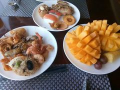 -荣誉国际酒店-云顶旋转餐厅