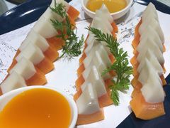 椰奶木瓜-品味居·首店·大连鲜活海鲜大连菜(东港店)
