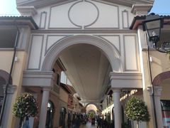 -佛罗伦萨小镇广佛名品奥特莱斯(疏港路店)