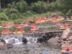 -安吉龙王山峡谷漂流