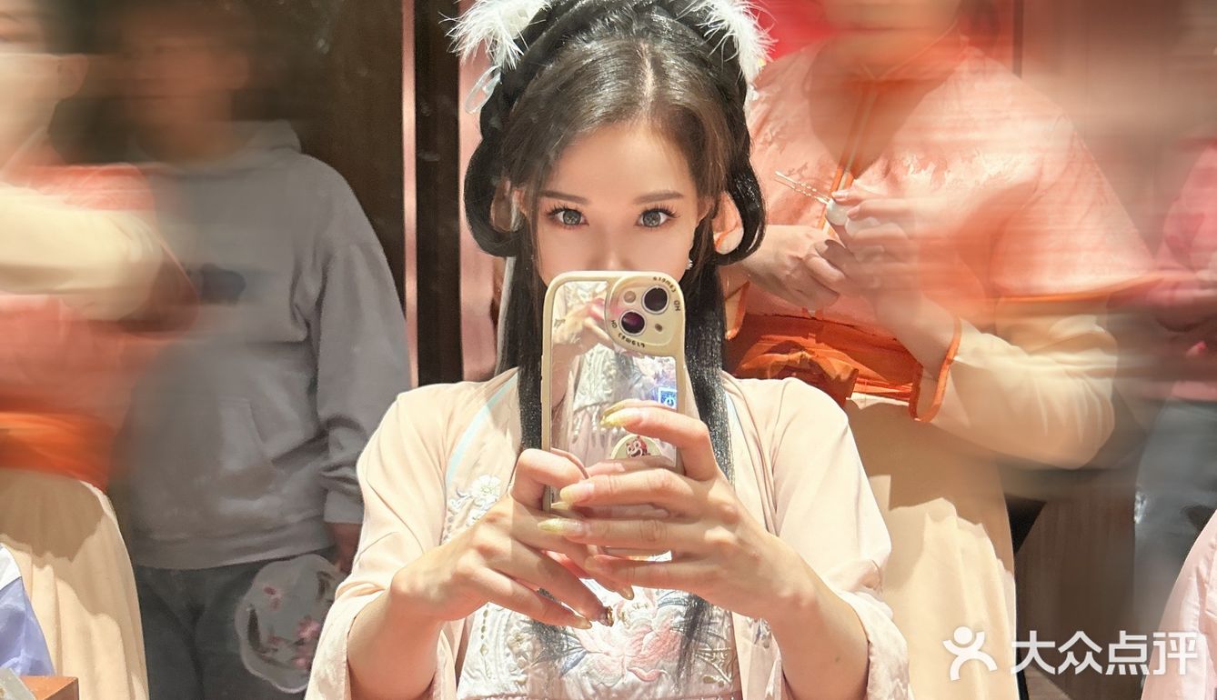 宫宴你还没来打过卡吗？  
