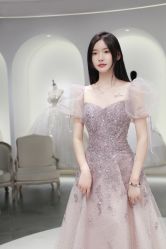 -洋洋婚纱品牌集合店