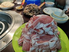 -洞庭洲·防空洞火锅·烧烤·铜锅涮肉(新百广场店)