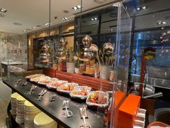 自助取餐区-松咖啡自助餐厅·松北香格里拉