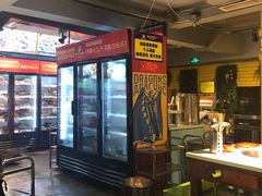 -钢管厂五区小郡肝串串香(奥克斯广场锦城万达店)