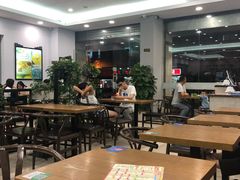 大堂-爱乐信甜品(石湾店)