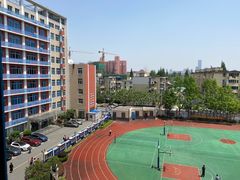 -上海市工商外国语学校