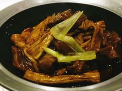 -资和信百货商场