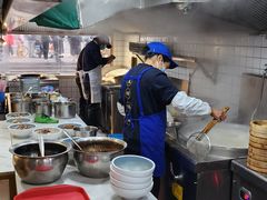 -老新隆牛肉锅贴(新街口店)