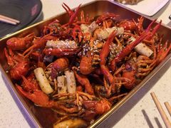 -红盔侠小龙虾(海宁银泰店)