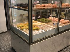 面包甜点陈列柜-奈雪的茶(市百一店)