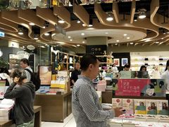 -诚品(信义店)