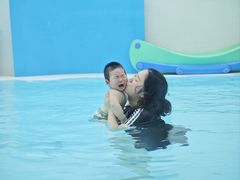 -龙格亲子游泳·水育早教运动中心(绿宝中心)