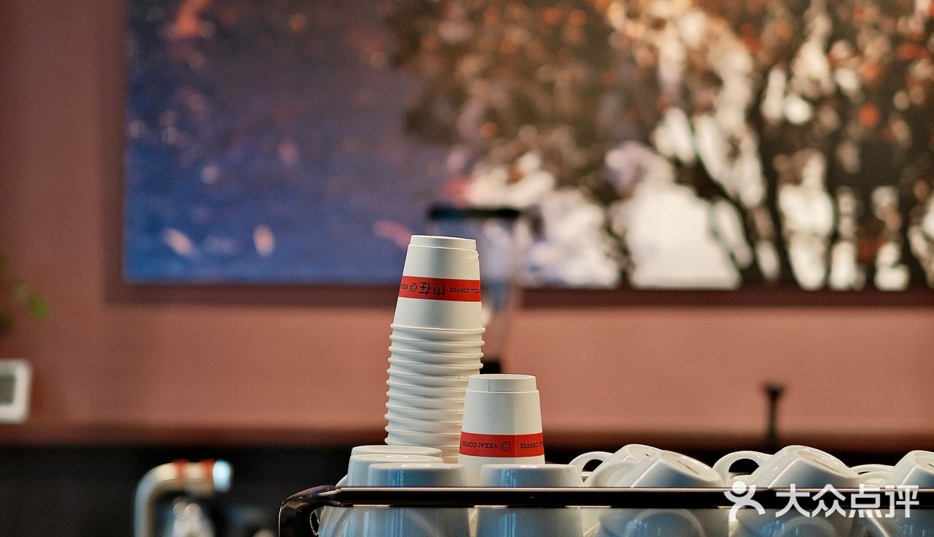 今年在「也在」喝到了秋天第一杯咖啡