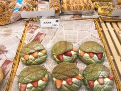 抹茶草莓-顶东面包花园·生日蛋糕(世博店)