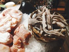 -洪氏嗨捞·广东猪肚鸡·椰子鸡火锅(西咸万象城店)