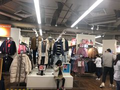 -斯普瑞斯奥特莱斯