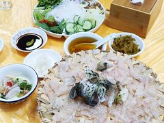 -官塘陈记鱼生·潮汕砂锅粥·牛肉火锅(潮枫路总店)