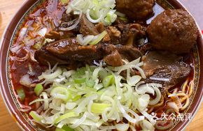 Xiangyang Sauce Beef Bone Noodles
