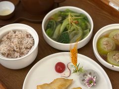 -雪梅月子中心(华侨城店)