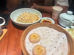 -裕兴记•蟹黄面馆(人民广场店)