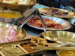 -胡悦里韩式烤肉(芝罘万达广场店)