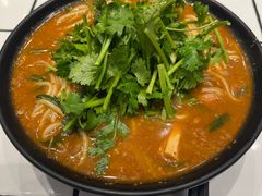 招牌炸酱小锅米线-肥汁米蘭香港米线(长宁来福士店)