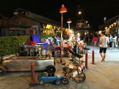 -席娜卡琳火车铁道夜市