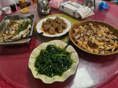 -华园农庄·特色炭烧鸡·北江河鲜