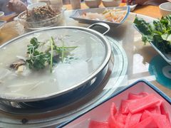 -黎老幺光雾山黄羊汤锅