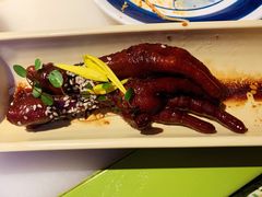 吮指鸡爪-桂满陇天书(南京德基旗舰店)