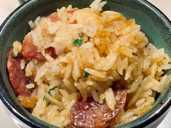 广式腊味煲仔饭-狐狸爱上椰子鸡(滨江星光大道店)