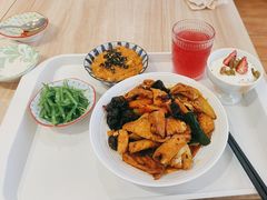 -轻蔬不用等·素食(江苏路店)