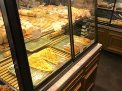 面包甜点陈列柜-多乐之日(和平伊势丹店)
