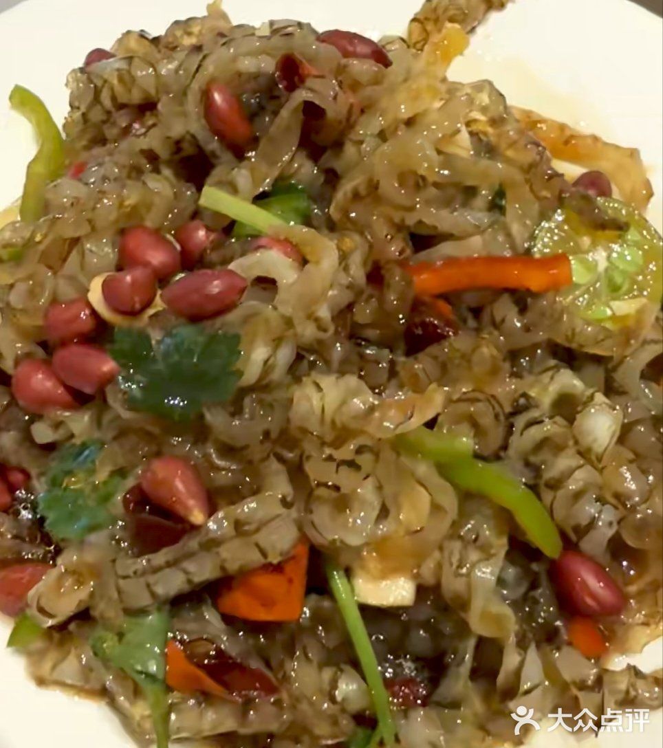 纯味斑鱼府，一场味蕾与视觉的双重盛宴！🍽️