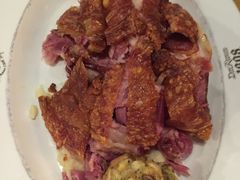 烤猪肘-皇冠自酿啤酒坊(中国红街5号楼店)