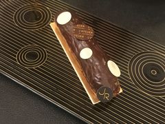 巧克力泡芙-Salon de The de Joel Robuchon(外滩18号店)