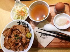 -熊吞·大碗丼烧肉饭(济宁万达广场店)
