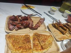 -小河公主秘制烤羊腿(小绿谷店)
