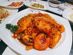 海鲜拉面炒年糕-青松馆韩国料理(香港中路佳世客店)