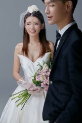 点击看大图 -挪娅婚纱摄影皇家会所