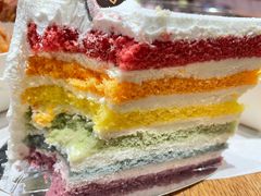 彩虹蛋糕切片-巴黎贝甜·生日蛋糕(环球中心店)