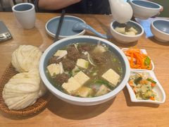-金莹丸子汤清真(朝外SOHO店)