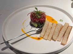 牛肉塔塔配牛油果黑橄榄酱-Solo(衡山路店)