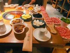 -捞三国黑牛火锅