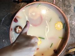 黑胡椒猪肚鸭架锅-三人行骨头王火锅(长寿店)