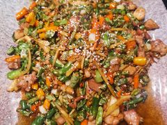 酒馆大盘兔-醉小酒馆·川菜·江湖菜·重庆菜(观音桥旗舰店)