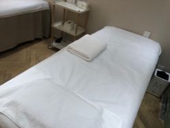 -HEYAN荷妍专业脱毛连锁机构