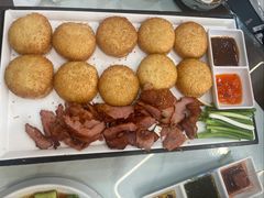 小饼炭烧肉-龙香居海鲜浑锅家常菜·特色驴肉